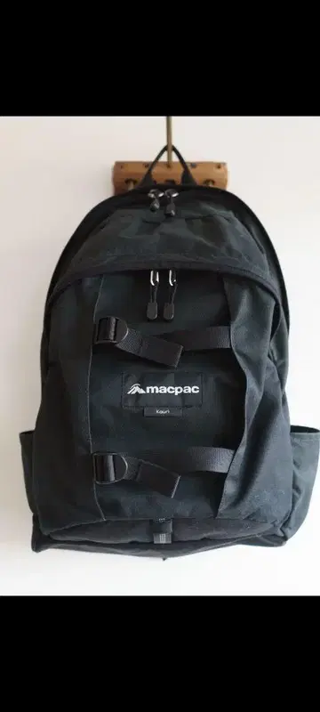 macpac 블랙 백팩