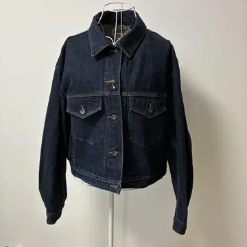 새상품급 UNIQLO 다크 네이비 데님 자켓 버튼 포함