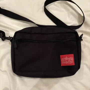 Manhattan Portage 블랙 숄더백