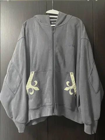 SUPPLIER FLEUR LEATHER PATCH ZIP HOODIE