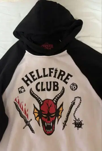 공식 STRANGER THINGS HELLFIRE CLUB 후드티 S