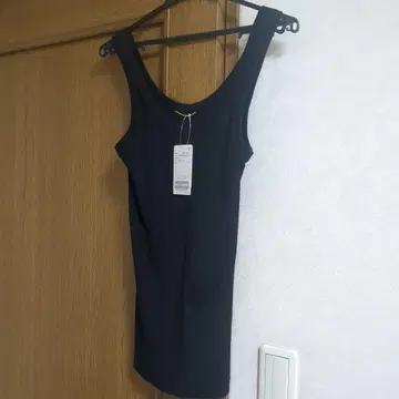 두지엠 클라세 탱크탑