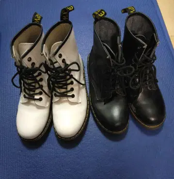 화이트 블랙 숏 가죽 부츠 2족 세트