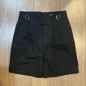 UNITED ARROWS 구르카 숏팬츠
