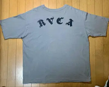 RVCA 그레이 T셔츠 L 사이즈 가슴 너비 63cm 새상품급 빅 사이즈
