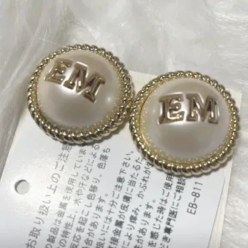 eimyistoire EM 로고 펄 귀찌