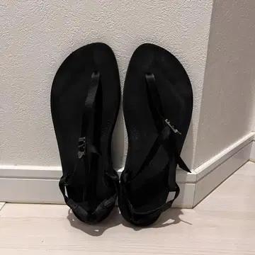 뷰티풀슈즈 BEAUTIFULSHOES 베어풋 샌들