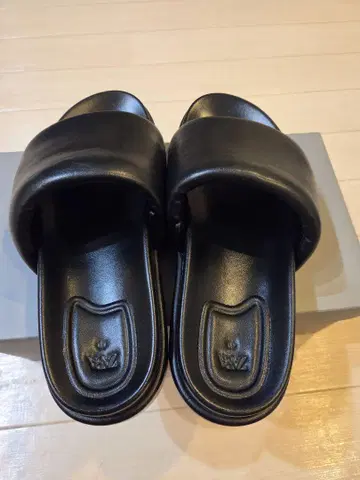 ZARA 청키 샌들 통굽 사이즈 40