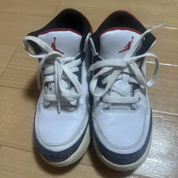 조던 화이트/레드 스니커즈