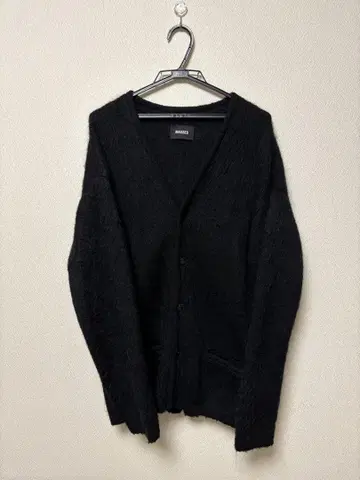 MASSES 블랙 모헤어 가디건