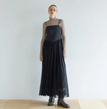패드인 Tulle Docking Flare 원피스