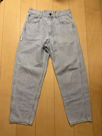 AVIREX WIDE TAPERD JEANS/와이드 테이퍼드 청바지