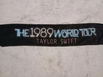 THE 1989 WORLD TOUR TAYLOR SWIFT 타월