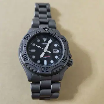 [ 레어 ] SEIKO 티타늄 다이버즈 200m 방수 블랙