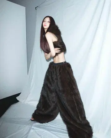 THEREDTHREAD S flip fur vest / pants
