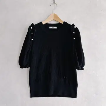 르네 펄 퍼프 슬리브 니트 블랙