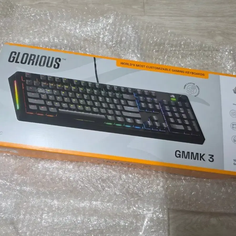 글로리어스 GMMK 3 100% 기계식 키보드