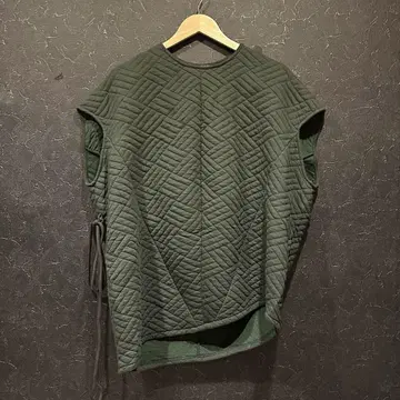 ZARA 다크 그린 퀼팅 니트 베스트