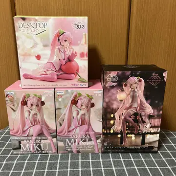 벚꽃 미쿠 피규어 모음