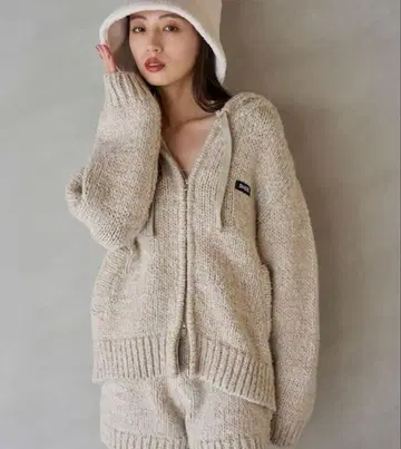 스나이델 로빙 니트 후디