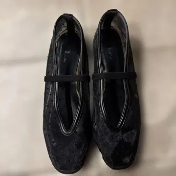 dhyana 금자 아야 블랙 도트 무늬 플랫슈즈 23.5cm