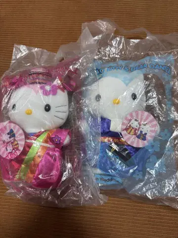 헬로키티&디어다니엘 봉제 인형 세트