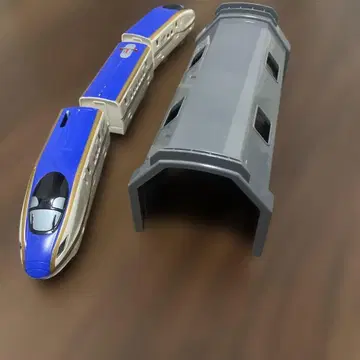 신칸센 프라레일 E7계 신칸센 카가야키 라이트 포함