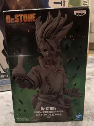 Dr.STONE 이시가미 센쿠 피규어 석화