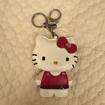 스와로브스키 x 헬로키티 참 키링