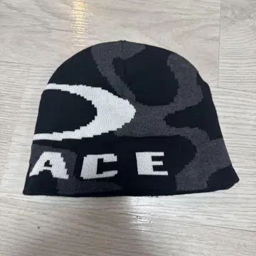 PALACE 카모플라쥬 니트 모자 OSFM