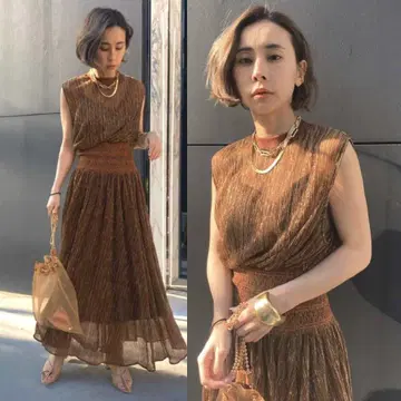 Ameri Vintage 메디 스모킹 라메 드레스