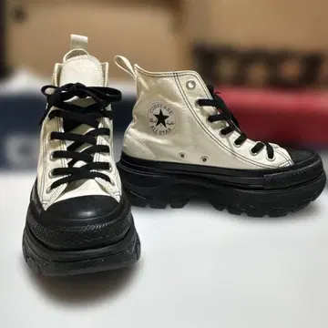 컨버스 통굽 하이컷 스니커즈 23.5