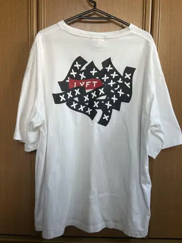 LYFT x GOD SELECTION XXX 콜라보 티셔츠