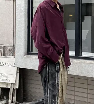 버건디 긴팔 셔츠