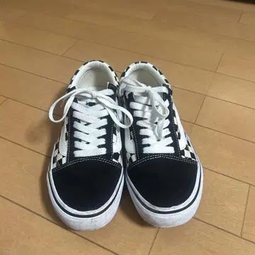 VANS 스니커즈 체커보드 패턴
