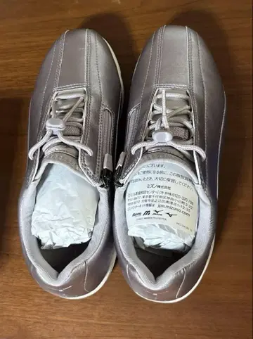 미사용 미즈노 23.5cm 워킹화