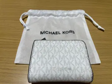 MICHAEL KORS 이단 접이식 지갑 화이트