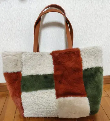 멀티 컬러 퍼 토트백