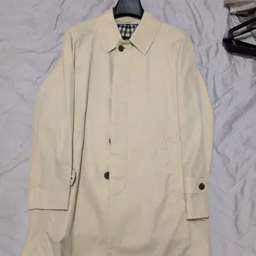 Aquascutum 베이지 트렌치코트