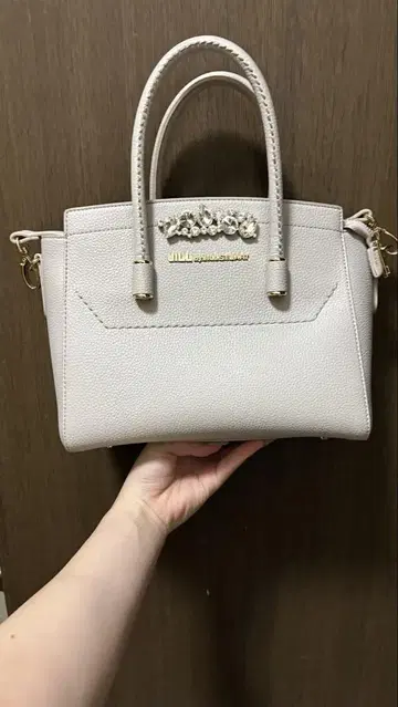 질 바이 질 스튜어트 비쥬 그레이