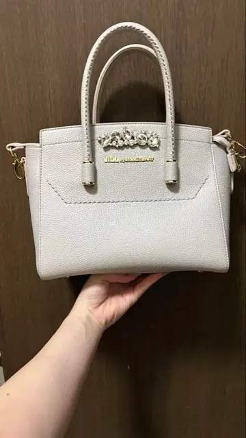 질 바이 질 스튜어트 비쥬 그레이