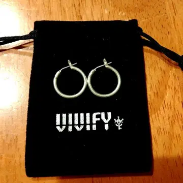 VIVIFY 실버 후프 귀걸이