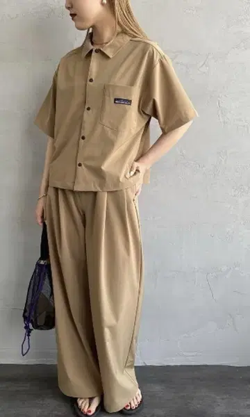 THOUSAND MILE 와이드 팬츠 셋업 베이지