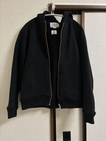 YAECA 블랙 집업 후드티