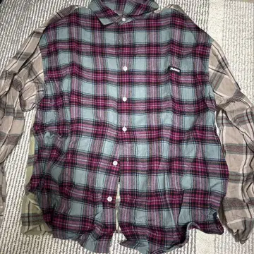 XLARGE 체크 무늬 셔츠 M 사이즈