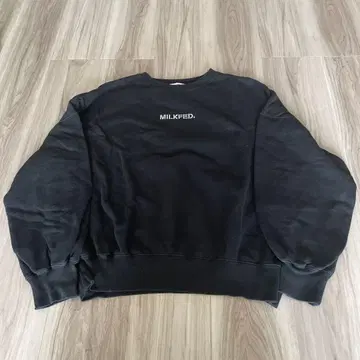 MILKFED. 블랙 트레이닝복