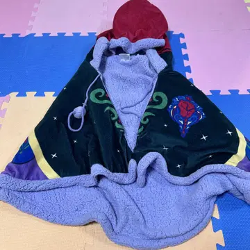 디즈니 스토어 안나 판초 방한