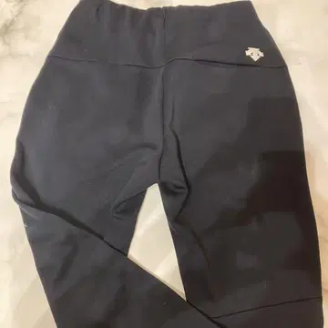 DESCENTE 블랙 조거 팬츠 속기모