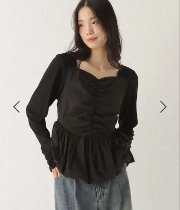 개더 벌룬 티셔츠