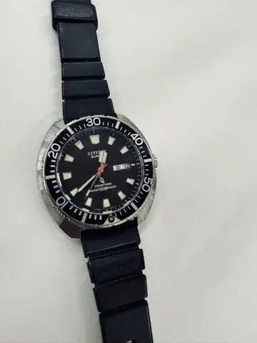 CITIZEN CRYSTRON 터틀 빅데이트 다이버 작동품